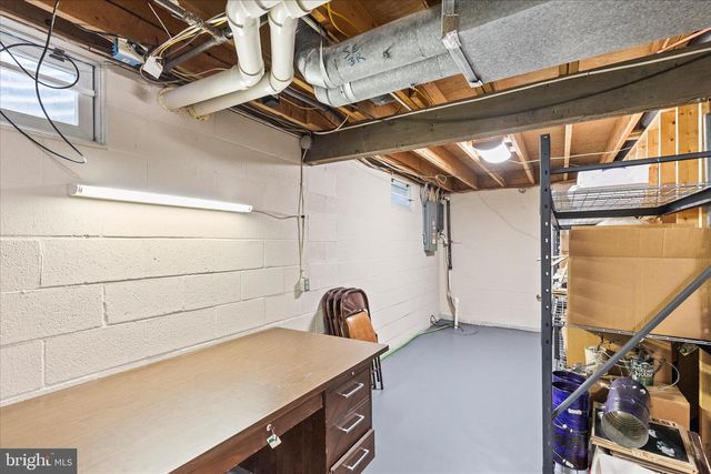 1240 GARRISON DR, York, PA 17404