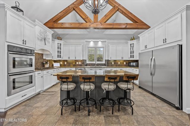 7876 Hines Valley Rd, Lenoir City, TN 37771