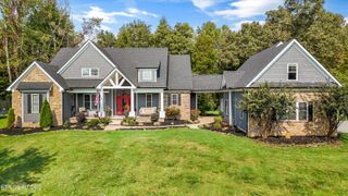 7876 Hines Valley Rd, Lenoir City, TN 37771