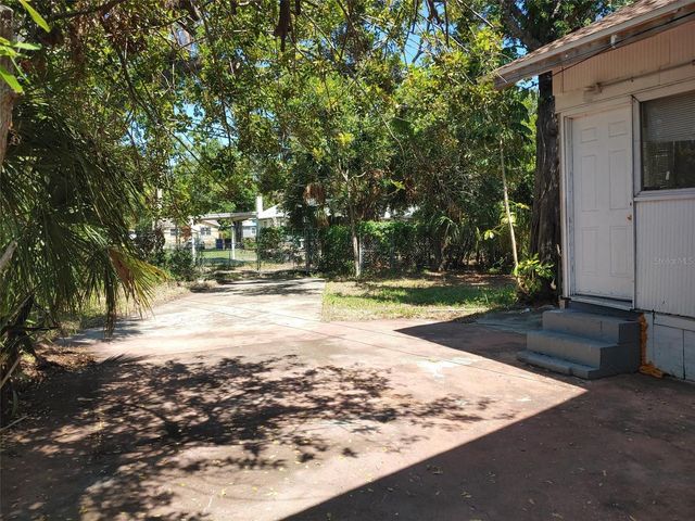 1924 30TH STREET S, St Petersburg, FL 33712