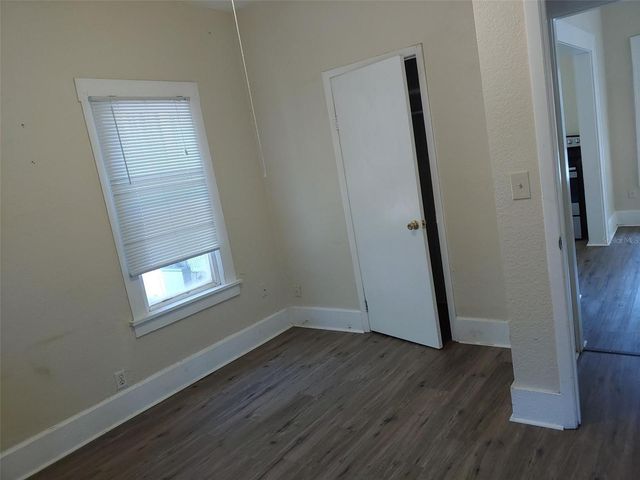1924 30TH STREET S, St Petersburg, FL 33712