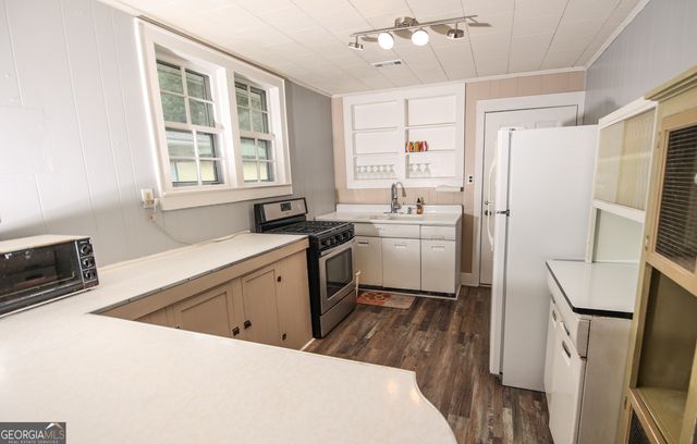 37 Robinson Way, Toccoa, GA 30577