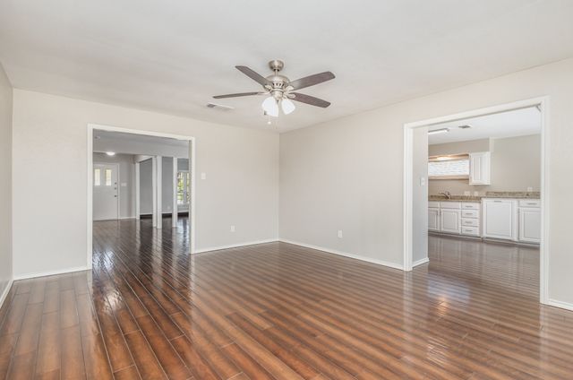 2008 Oakmeadow Street, Bedford, TX 76021