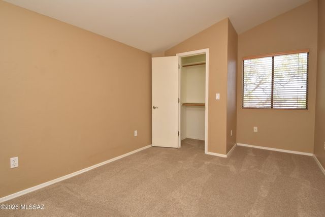 10226 E Desert Eden Place, Tucson, AZ 85747