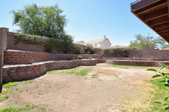 10226 E Desert Eden Place, Tucson, AZ 85747