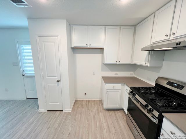 736 BULLSNAKE TRL, New Braunfels, TX 78132