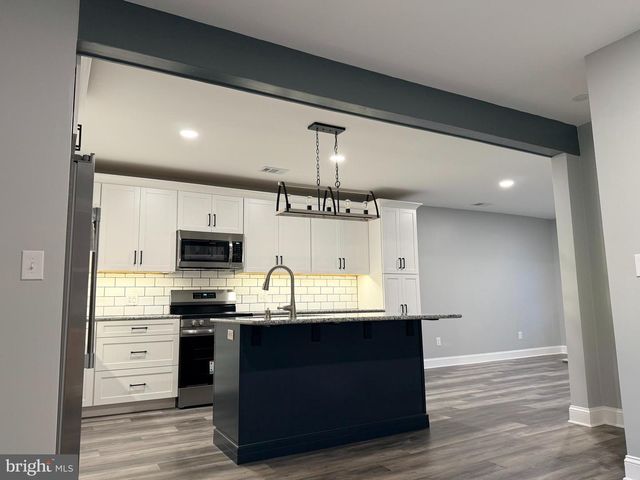 15 E MARKET ST, Jonestown, PA 17038