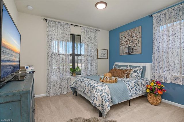 17628 Kinzie LN, Estero, FL 33928