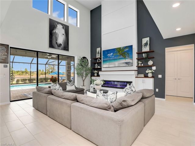 17628 Kinzie LN, Estero, FL 33928