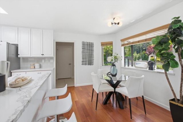 22920 Stonebridge, Cupertino, CA 95014