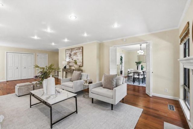 22920 Stonebridge, Cupertino, CA 95014