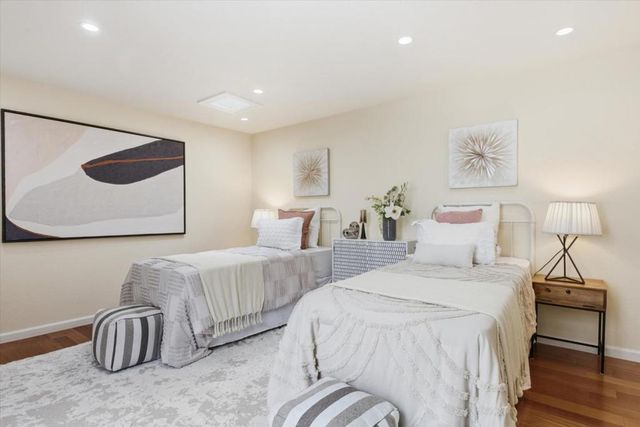 22920 Stonebridge, Cupertino, CA 95014