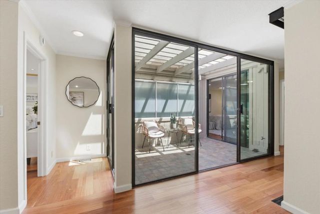 22920 Stonebridge, Cupertino, CA 95014
