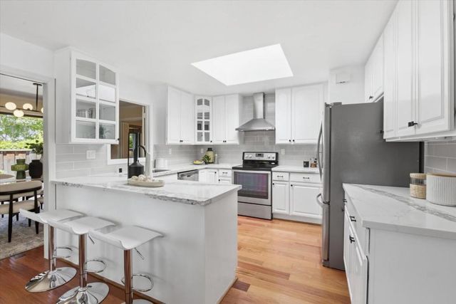 22920 Stonebridge, Cupertino, CA 95014