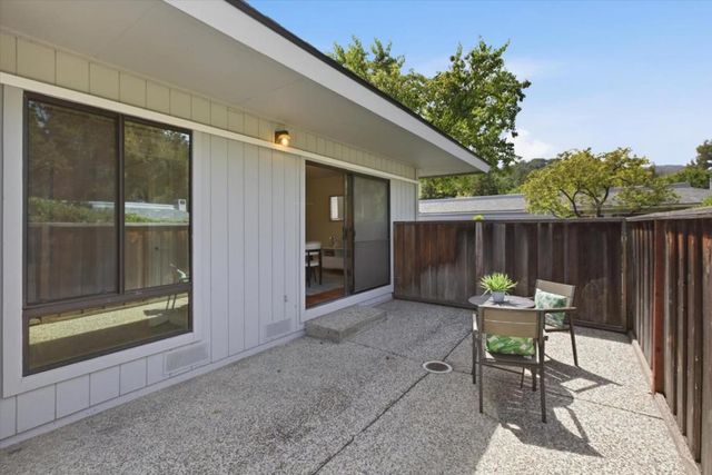 22920 Stonebridge, Cupertino, CA 95014