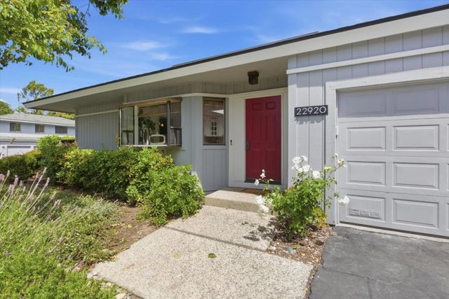 22920 Stonebridge, Cupertino, CA 95014