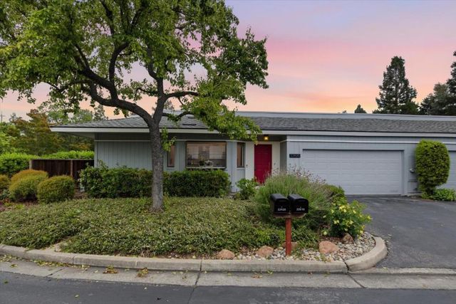 22920 Stonebridge, Cupertino, CA 95014