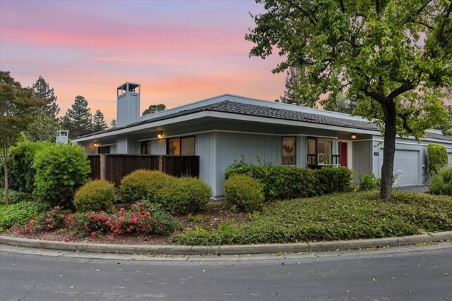 22920 Stonebridge, Cupertino, CA 95014