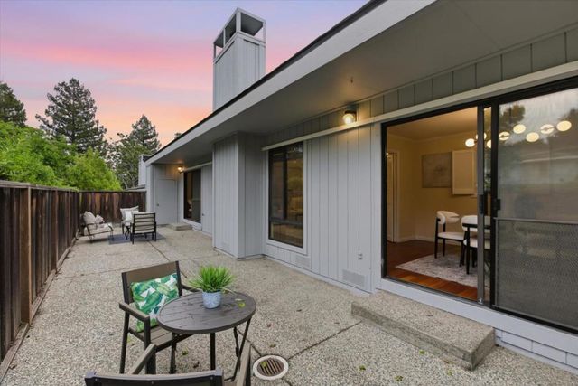 22920 Stonebridge, Cupertino, CA 95014