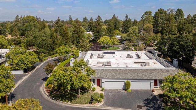 22920 Stonebridge, Cupertino, CA 95014