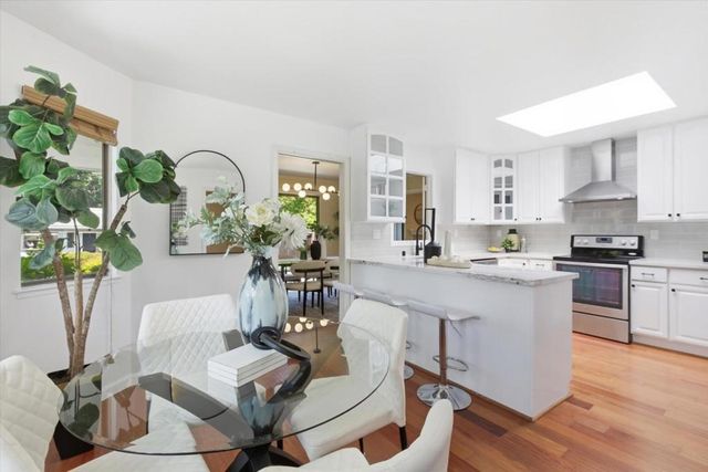 22920 Stonebridge, Cupertino, CA 95014