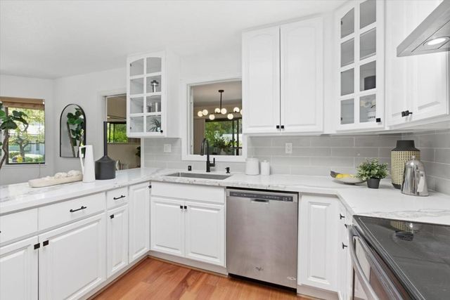 22920 Stonebridge, Cupertino, CA 95014