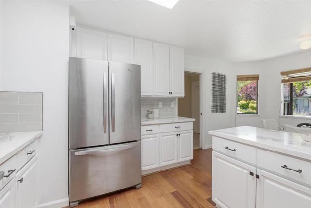 22920 Stonebridge, Cupertino, CA 95014
