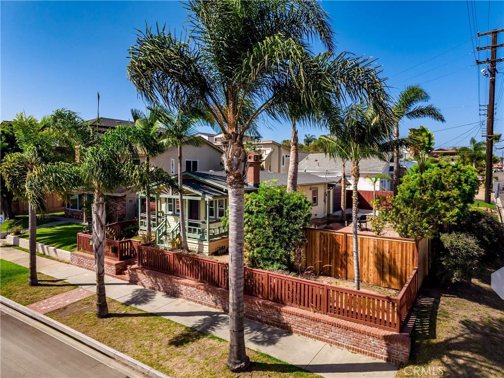 817 Delaware, Huntington Beach, CA 92648 — photo 2
