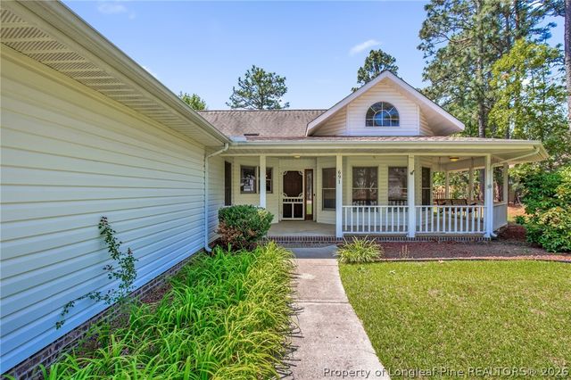 691 Bald Eagle Drive, Vass, NC 28394