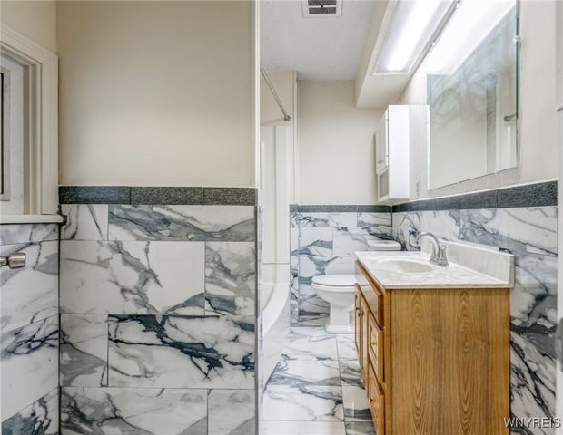 53 Bickford Avenue, Buffalo, NY 14215