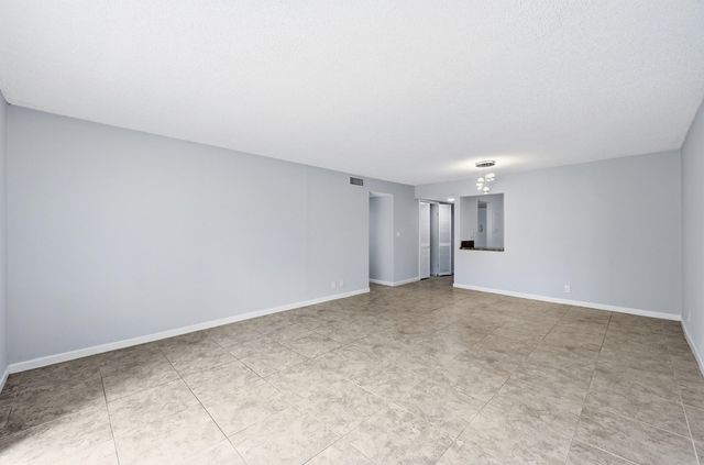 7541 NW 16th Street, Plantation, FL 33313