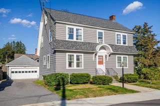 5 Academy Rd, Leominster, MA 01453