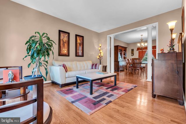 24 HICKORY WAY, Robbinsville, NJ 08691