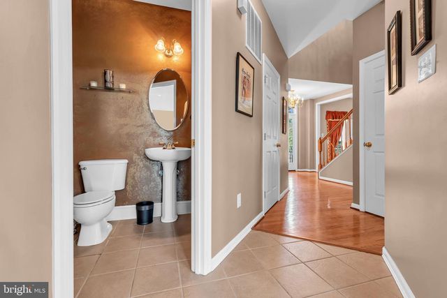 24 HICKORY WAY, Robbinsville, NJ 08691