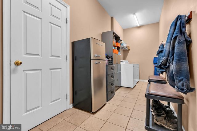 24 HICKORY WAY, Robbinsville, NJ 08691
