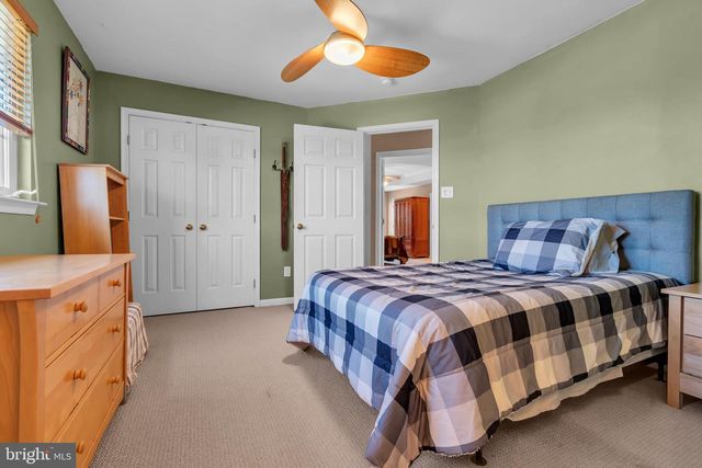 24 HICKORY WAY, Robbinsville, NJ 08691