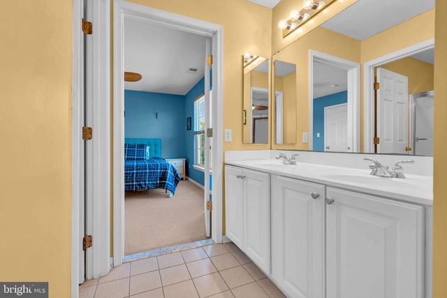 24 HICKORY WAY, Robbinsville, NJ 08691