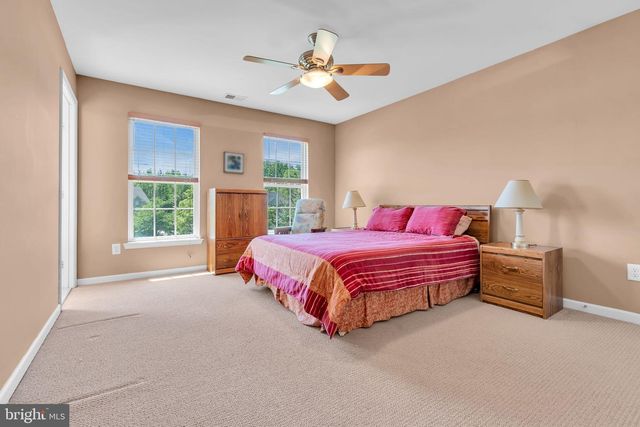 24 HICKORY WAY, Robbinsville, NJ 08691