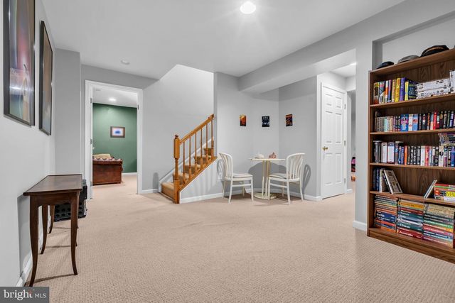 24 HICKORY WAY, Robbinsville, NJ 08691