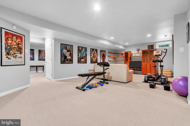 24 HICKORY WAY, Robbinsville, NJ 08691