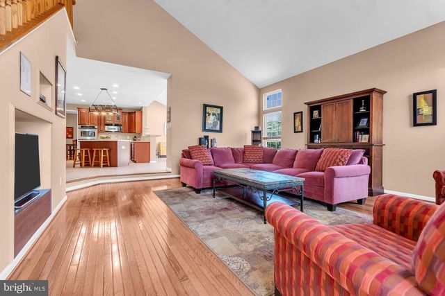 24 HICKORY WAY, Robbinsville, NJ 08691