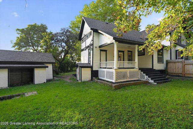 2405 N Grand River Avenue, Lansing, MI 48906