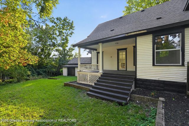 2405 N Grand River Avenue, Lansing, MI 48906