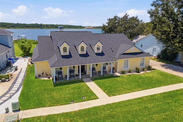 3716 BAYSHORE CIRCLE, Tavares, FL 32778