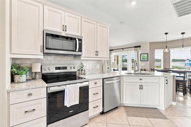 3716 BAYSHORE CIRCLE, Tavares, FL 32778
