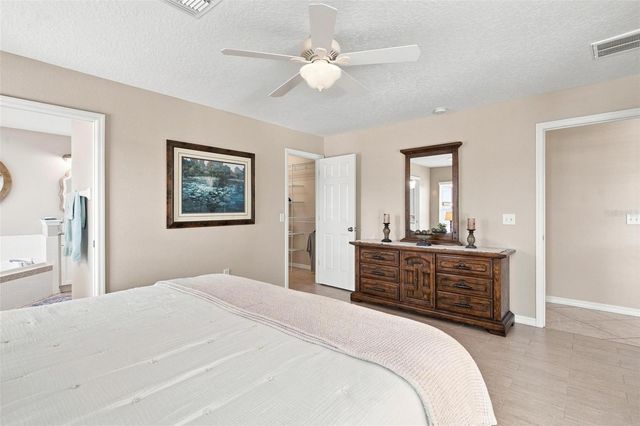 3716 BAYSHORE CIRCLE, Tavares, FL 32778