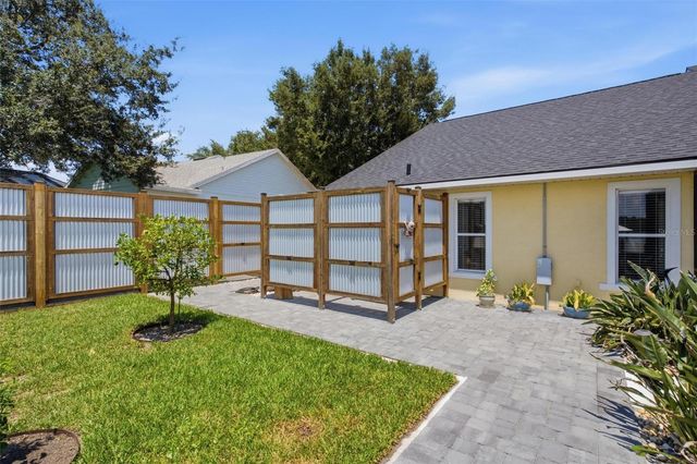 3716 BAYSHORE CIRCLE, Tavares, FL 32778