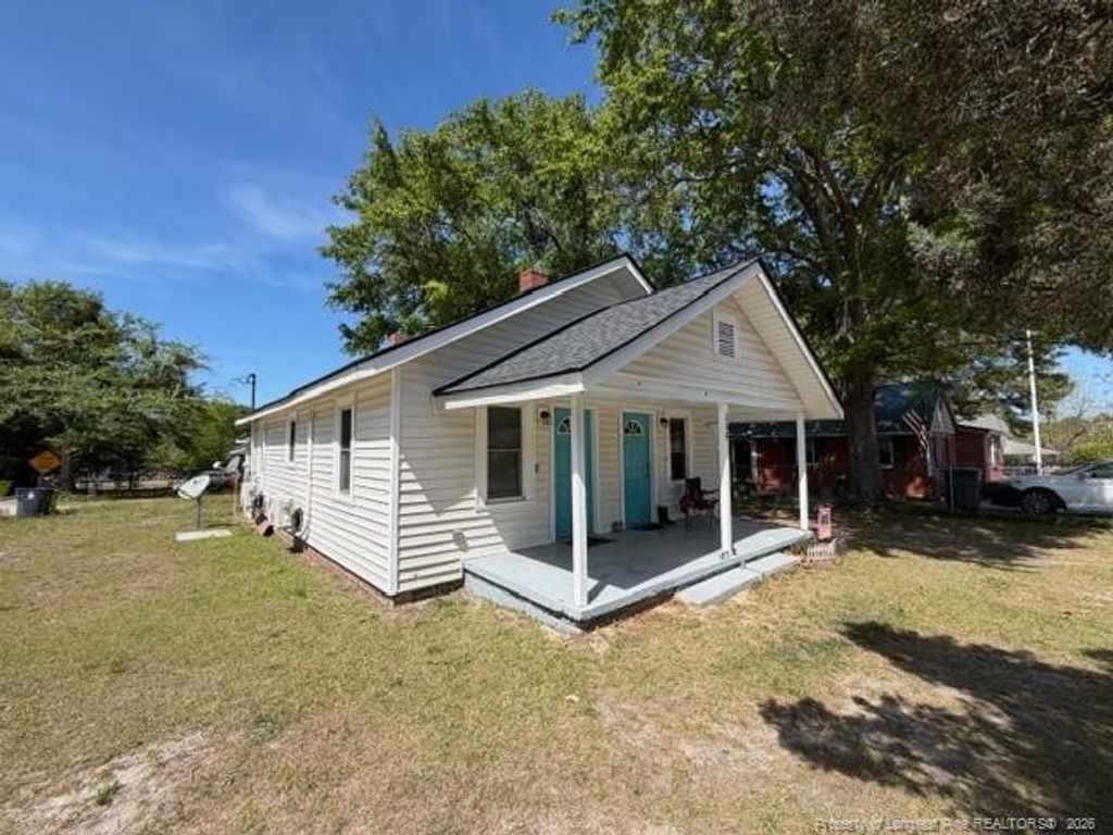 208 Scarborough Street A AND B, Spring Lake, NC 28390