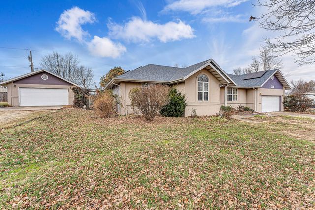 4501 N 16th Street, Ozark, MO 65721
