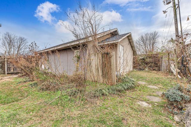 4501 N 16th Street, Ozark, MO 65721